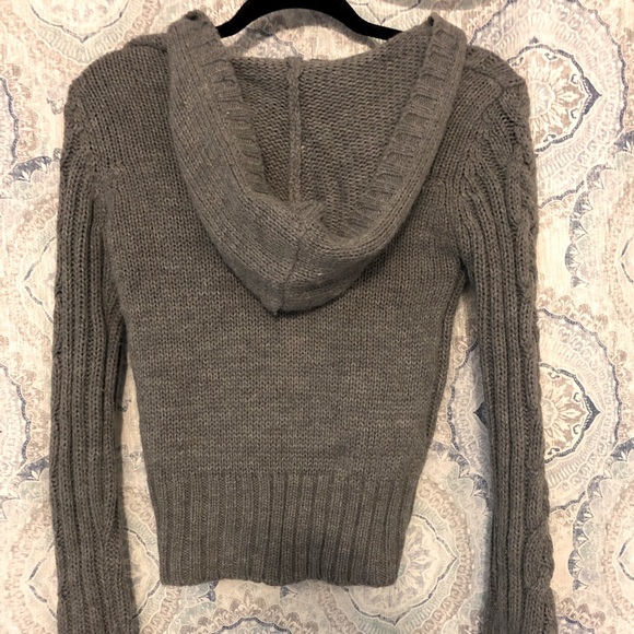 Cable Stitch Hoodie Zipper Sweater - Limited Edition - Picture 2 of 6